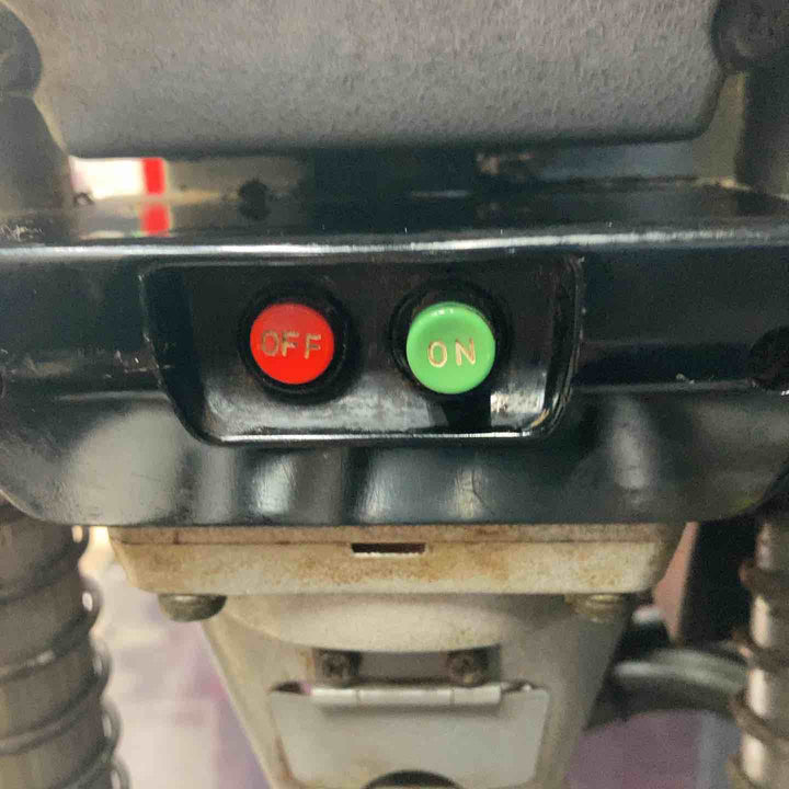 ◇マキタ(makita) 4寸手動角のみ 7304【川越店】