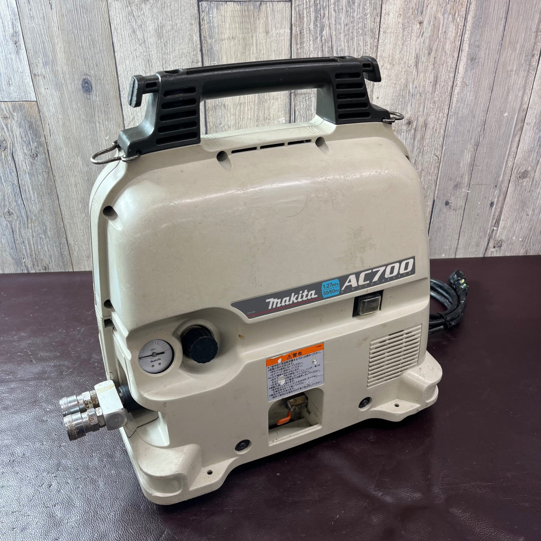 【中古品】マキタ(makita) エアコンプレッサー AC700【東大和店】