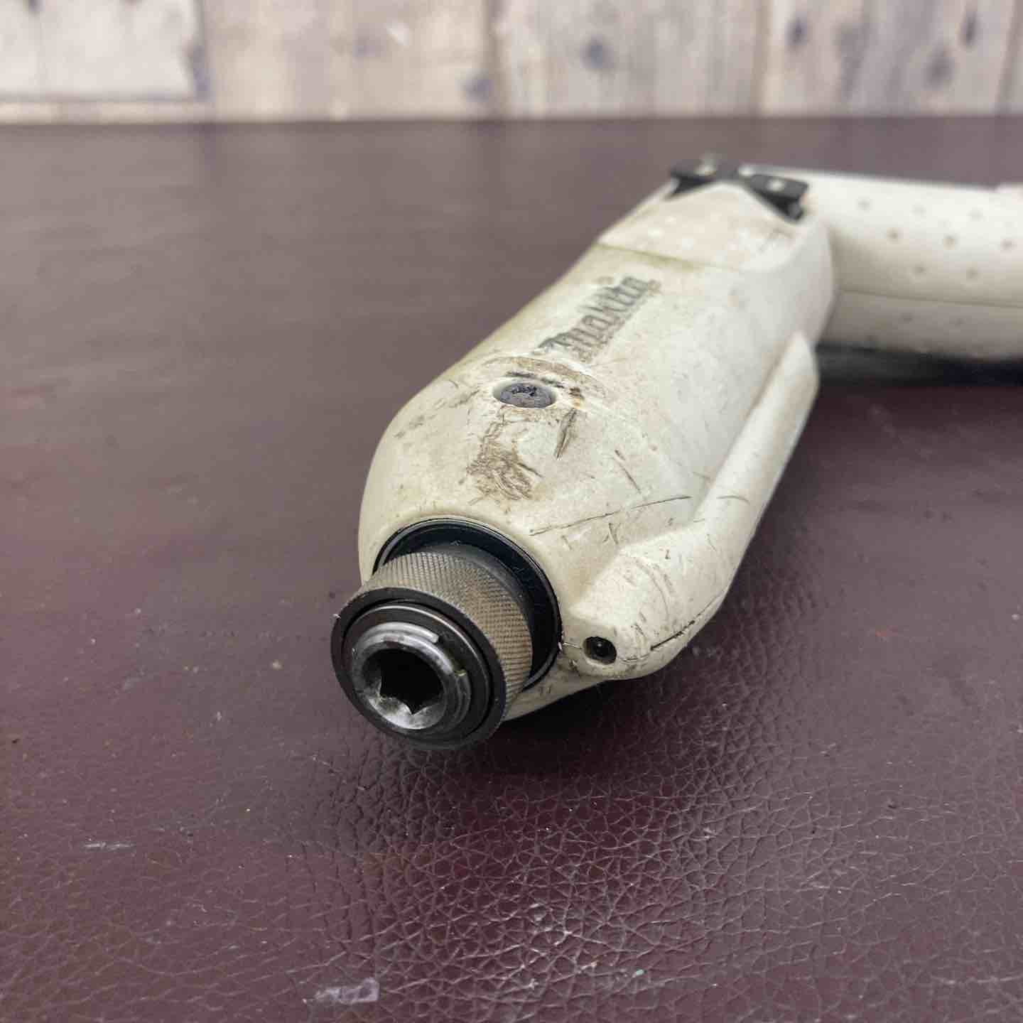 中古品】 マキタ(makita) コードレスペンインパクトドライバー