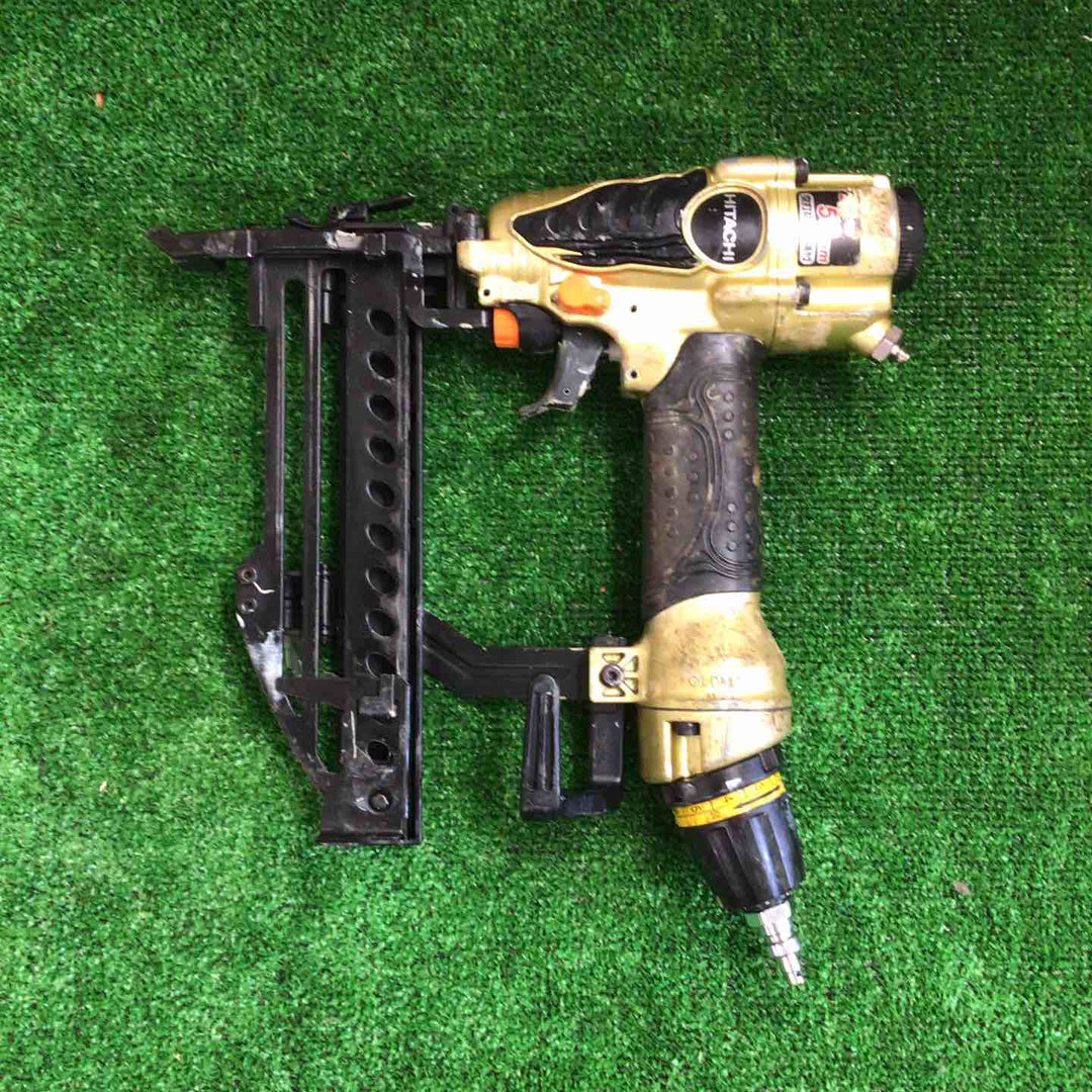 ハイコーキ(HIKOKI ※旧:日立工機) 高圧フロアタッカ N5004HMF【町田店】