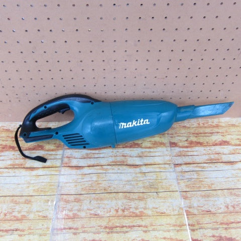 マキタ(makita) コードレスクリーナー CL180FDZ【川崎店】