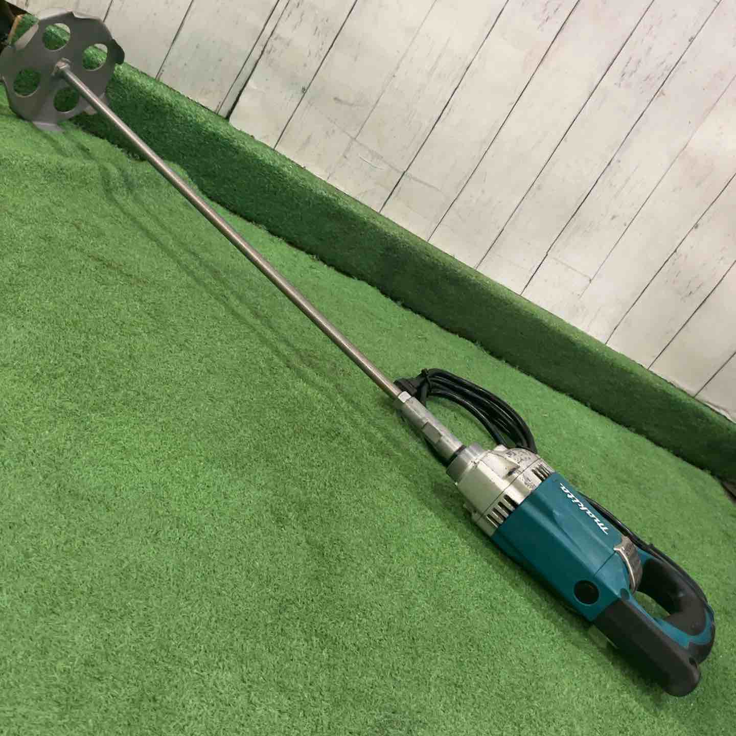 ☆マキタ(makita) コンクリートかくはん機 UT1305【草加店】 – アクト