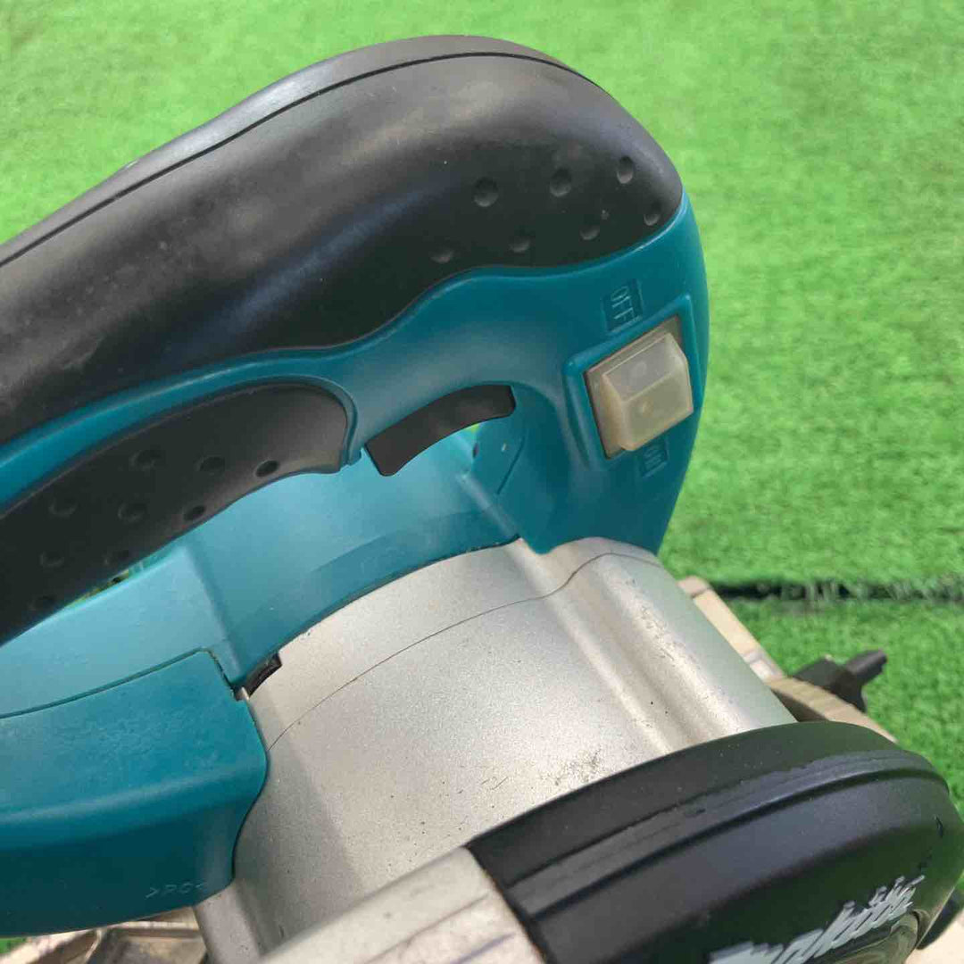 【現状品】 マキタ/makita 内装マルノコ・5241 【桶川店】