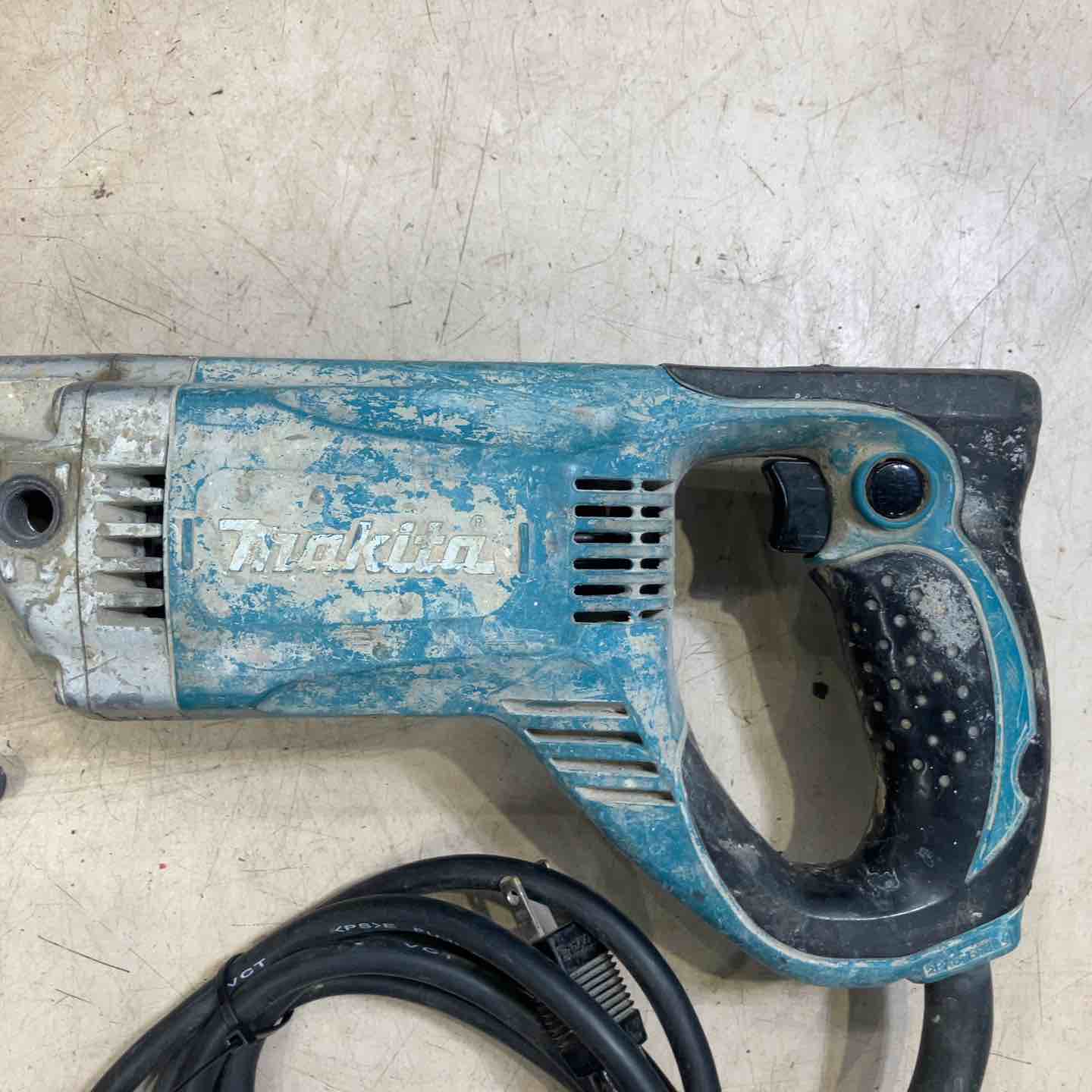マキタ(makita) コンクリートかくはん機 UT1305【町田店】 – アクト