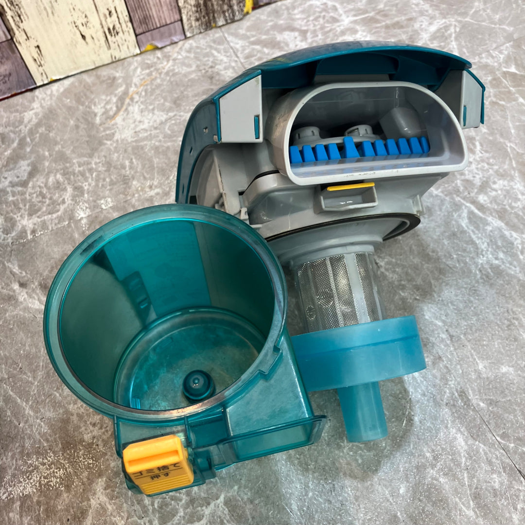 ☆マキタ(makita) コードレスサイクロン掃除機 CL500DZ【八潮店】