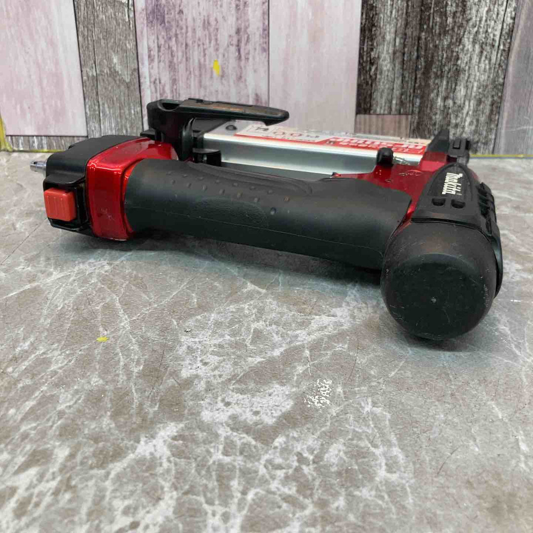 ★マキタ(makita) 高圧ピンネイラ AF501HP【八潮店】