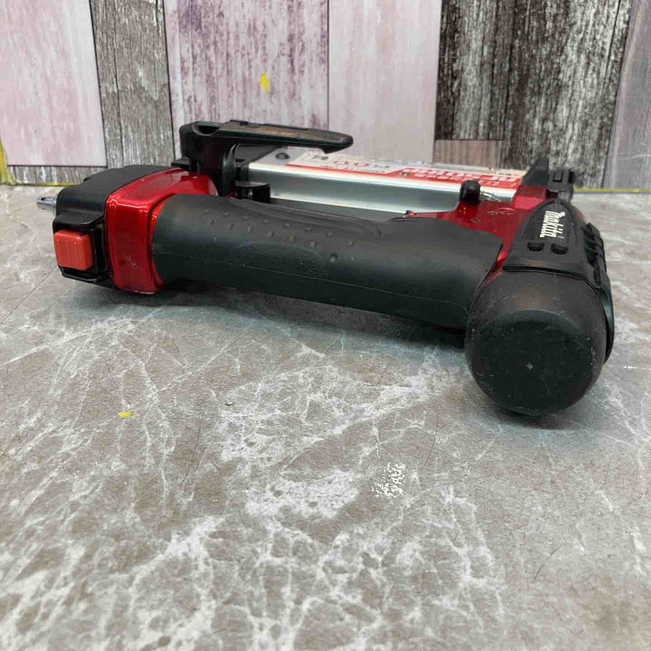 ★マキタ(makita) 高圧ピンネイラ AF501HP【八潮店】