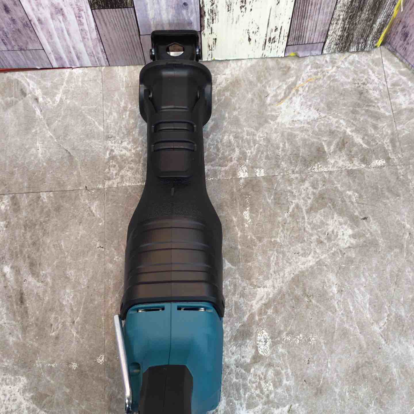未使用品】本体のみ マキタ makita 18V コードレスレシプロソー