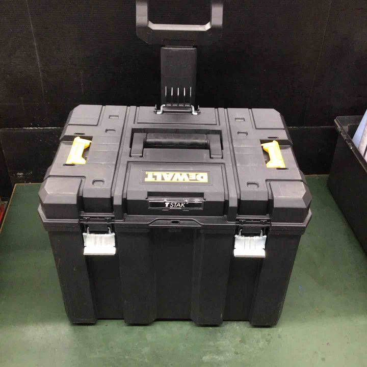 デウォルト(DEWALT) TSTAK モバイルツールボックス キャリータイヤ付き DWST83347-1【戸田店】