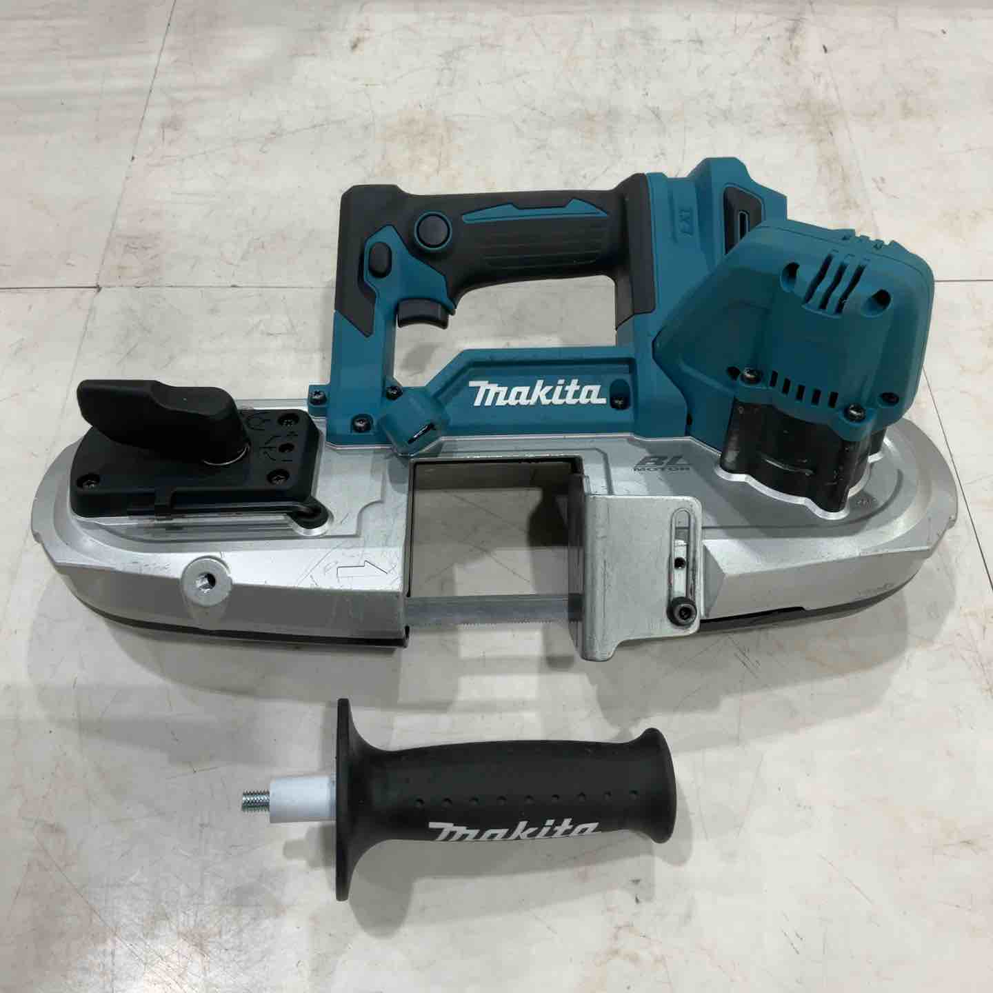 ☆マキタ(makita) コードレスポータブルバンドソー PB183DZ【川口店