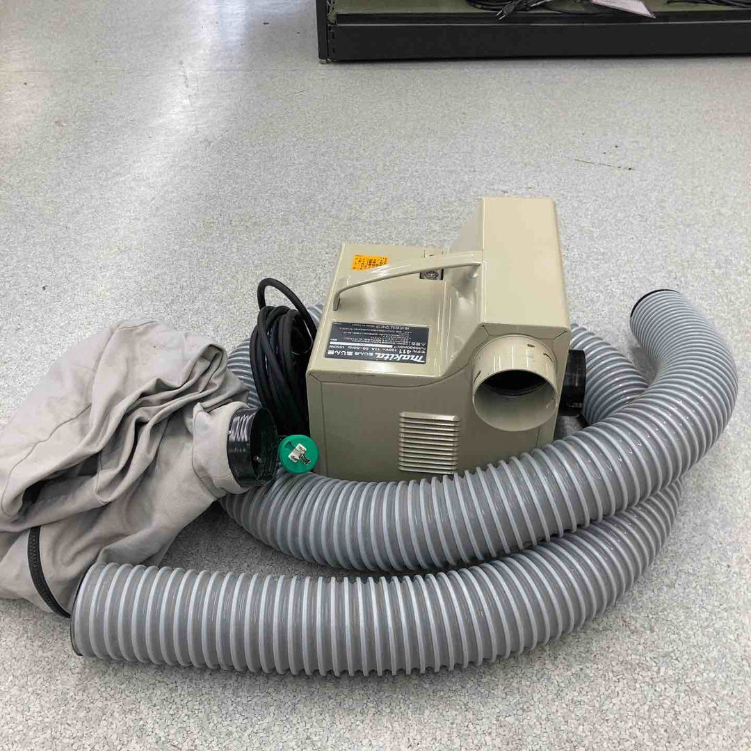 【中古品】☆マキタ makita 集じん機 411(P) 本体+ホース+集じん袋【八潮店】