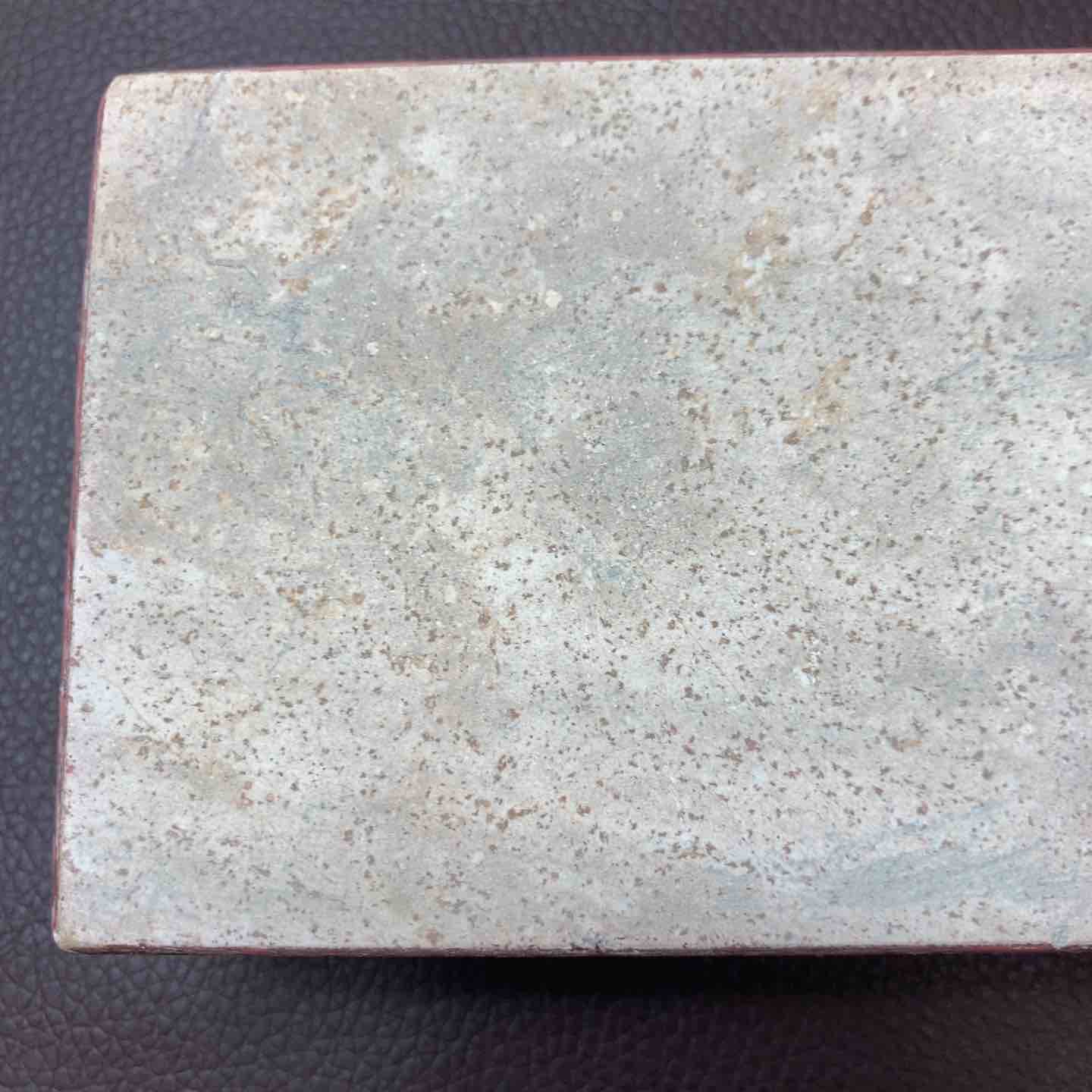 中古品】 天然砥石 産地不明 細かめ カシュ―仕上 鑿・鉋・大工道具