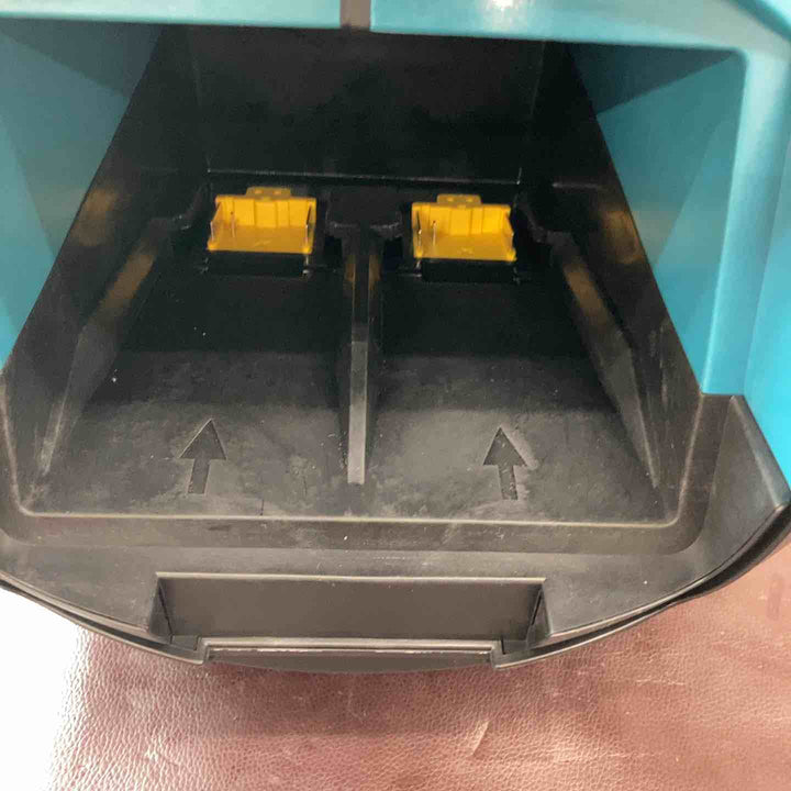 【中古品】 マキタ(makita) コードレスエリアライト(本体のみ)ML810 14.4/18V 【東大和店】