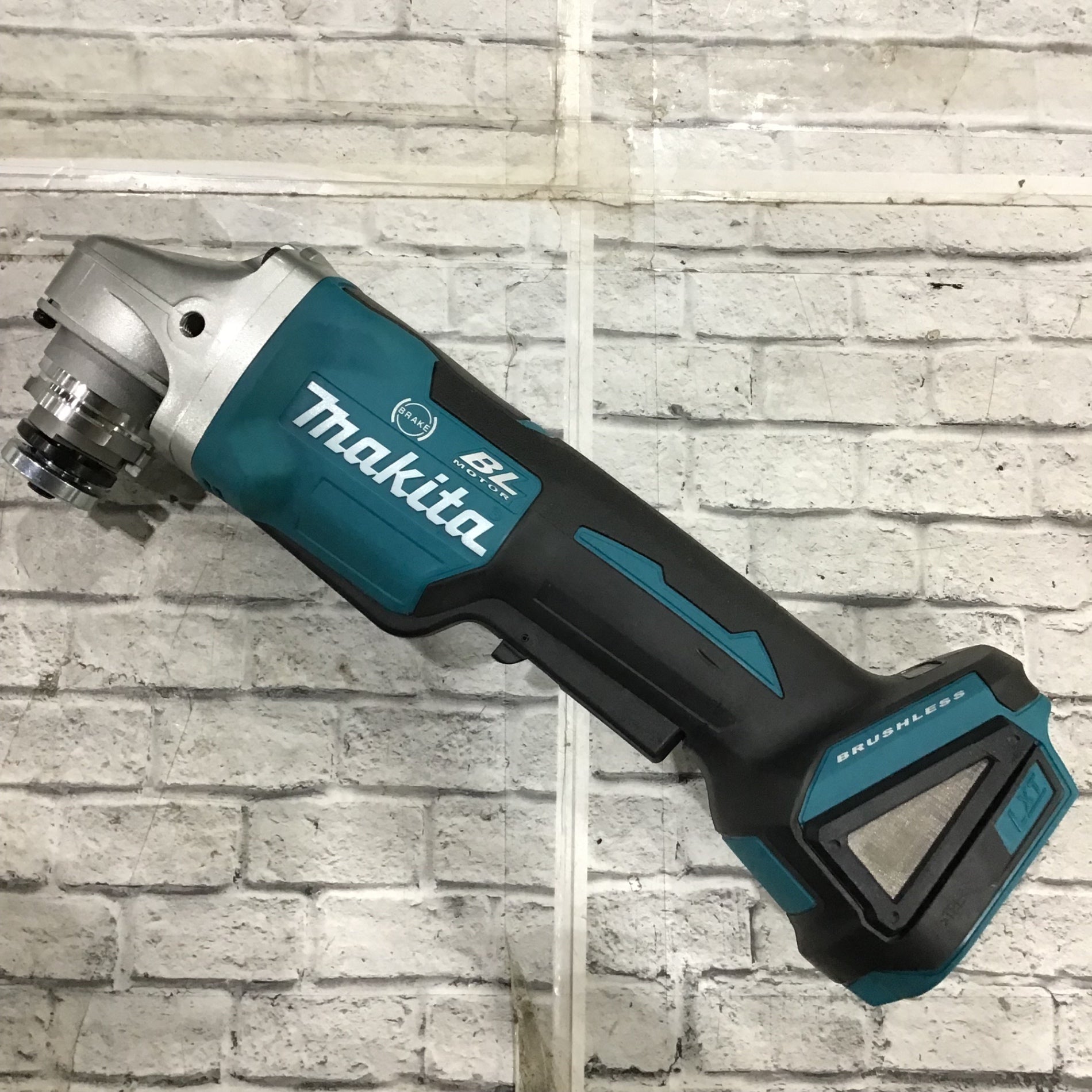 ☆マキタ(makita) 100mmコードレスディスクグラインダ GA408DRGX【川口