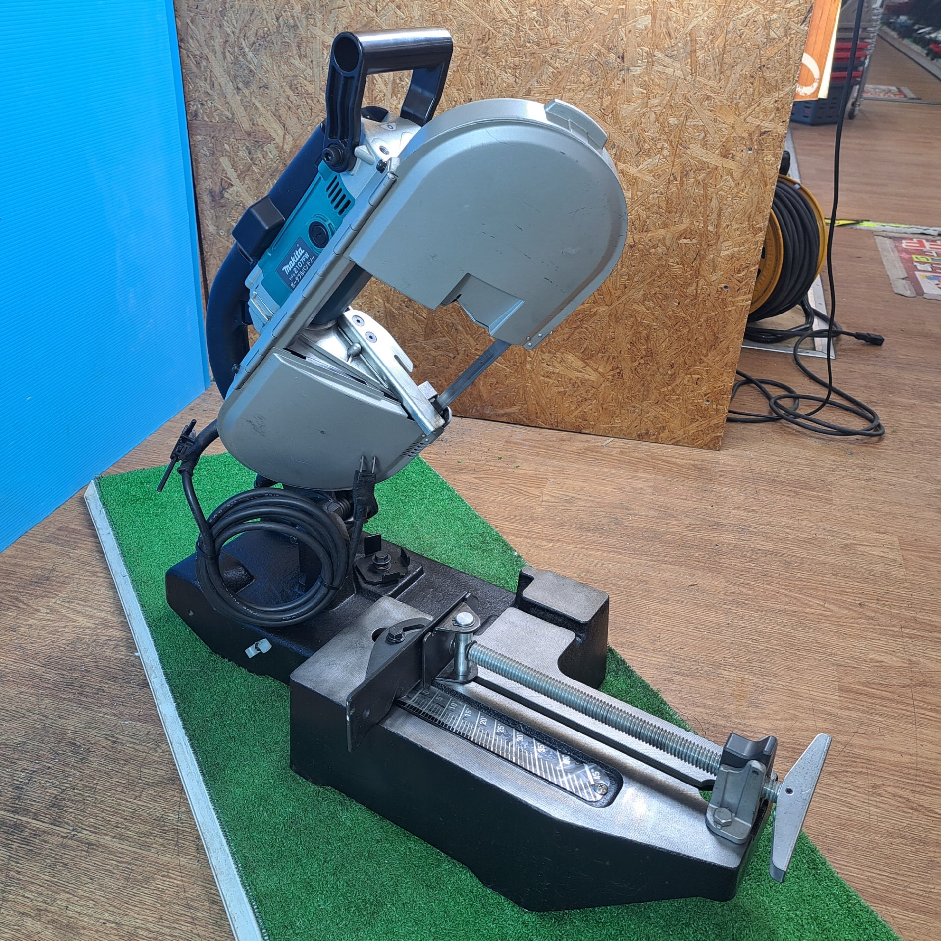 ☆マキタ(makita) ポータブルバンドソー 2107FW 平バイス式 定置式