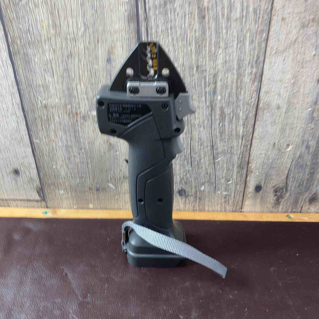 【中古美品】 泉精器(IZUMI) コードレス圧着機 nano18 バッテリー・充電器・ケース付【東大和店】