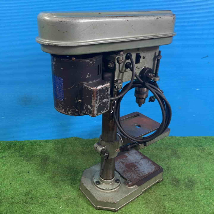 【店頭受取り限定】◇マキタ(makita) 卓上ボール盤 TB130【岩槻店】