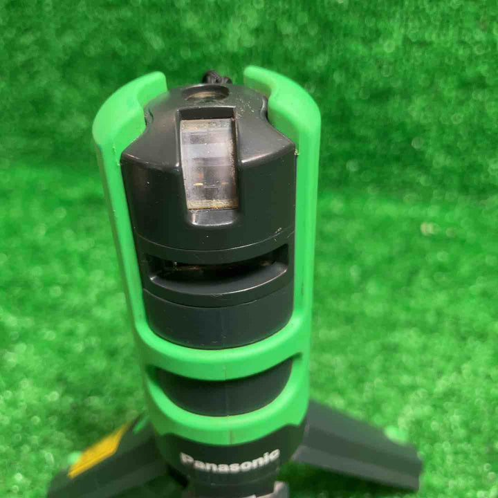 ◇パナソニック(Panasonic) レーザー墨出し器 墨出し名人 十字・地墨 BTL1100G【川崎店】