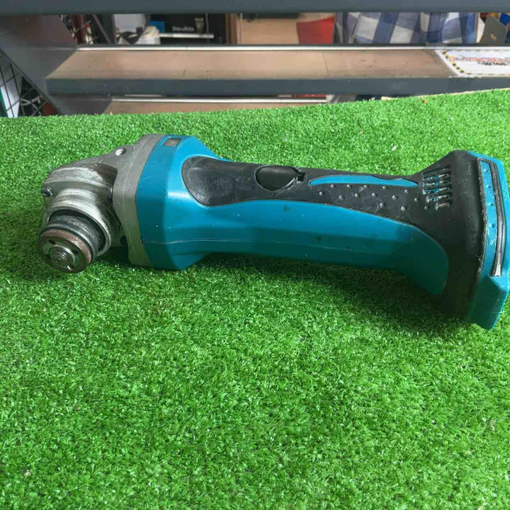 ☆マキタ(makita) 100mmコードレスディスクグラインダー GA400DZ【草加店】