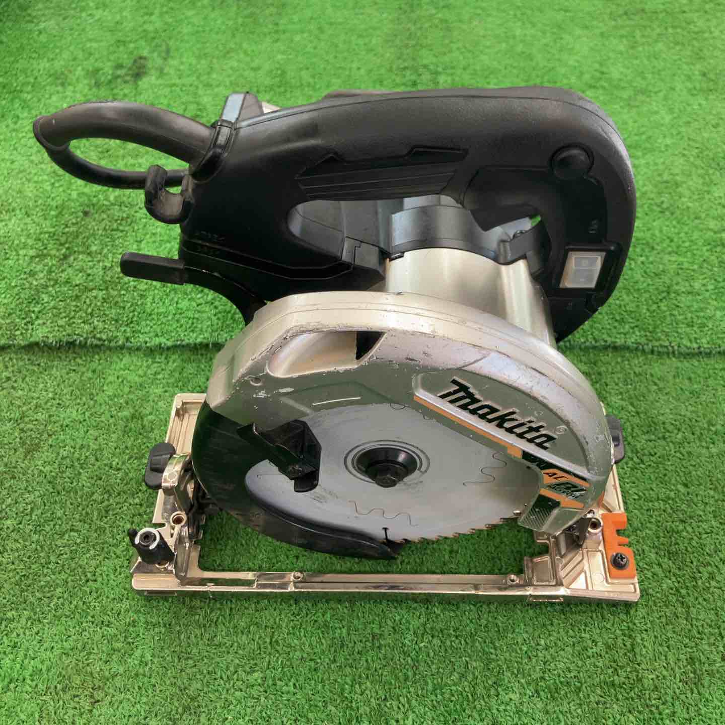 中古品】 マキタ/makita 電子マルノコ・HS6303B 【桶川店】 – アクト