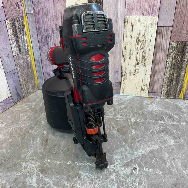 ★マキタ(makita) 高圧エア釘打ち機 AN930H【八潮店】