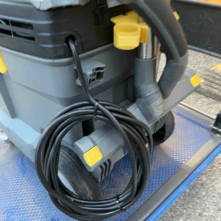 【店頭受取り限定】ケルヒャー(KARCHER) 業務用 乾湿両用バキュームクリーナー NT 30/1 Tact 帯電防止(1.148-208.0) ※型式恐らく【草加店】