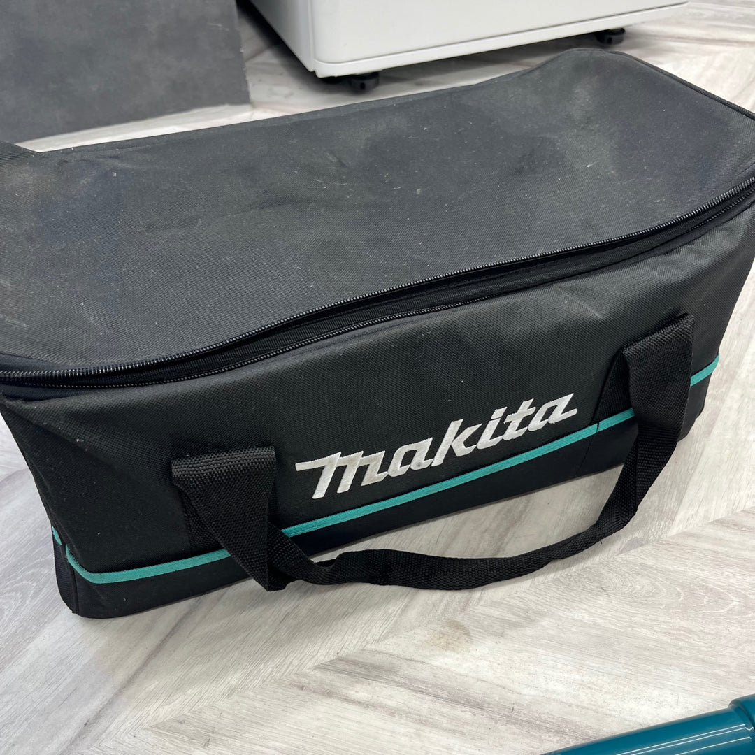 ○マキタ(makita) コードレスクリーナ CL184DZ【越谷店】