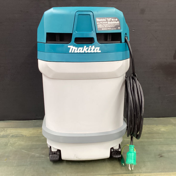 マキタ(makita) 集じん機 乾式 VC2530 【東大和店】