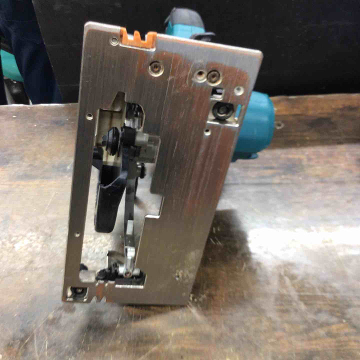 ★マキタ(makita) コードレス丸のこ HS631DZ【戸田店】
