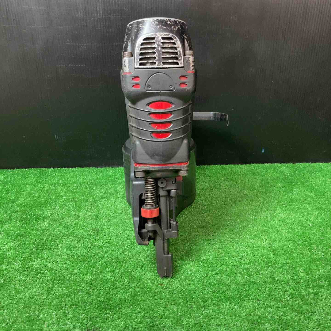 ★マキタ(makita) 高圧エア釘打ち機 AN900HX【岩槻店】