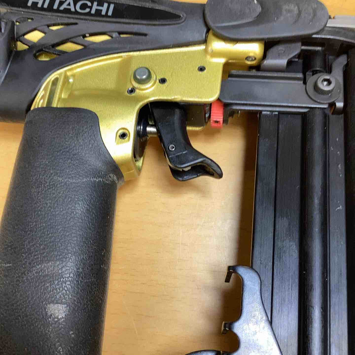 ★ハイコーキ(HIKOKI ※旧:日立工機) 高圧ピンネイラ NP55HM　オーバーホール済み　【越谷店】