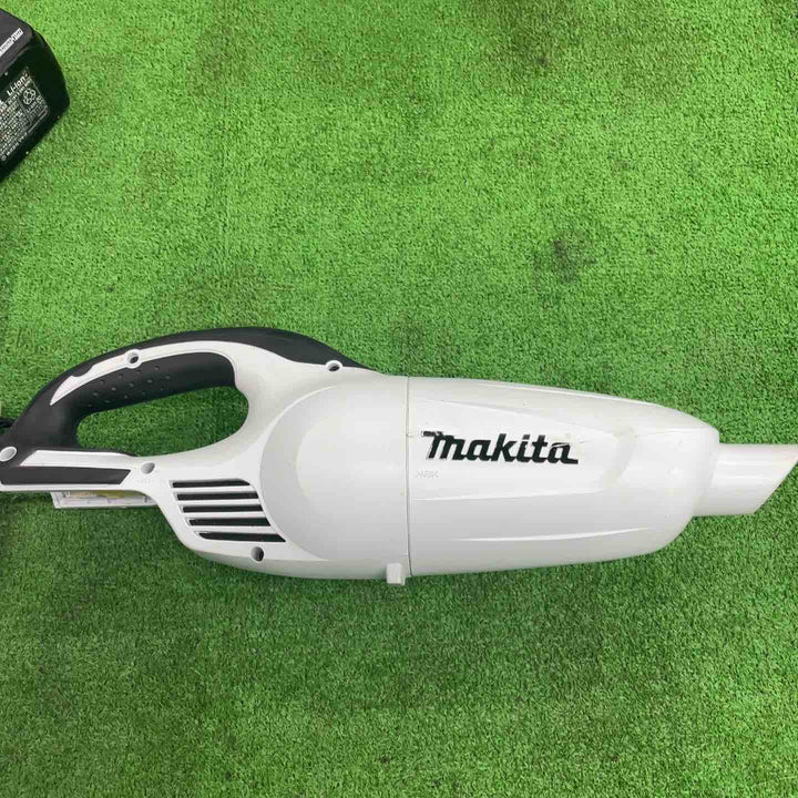 マキタ(makita) コードレスクリーナー CL181FDRFW(5.0Ahバッテリー付) 【桶川店】