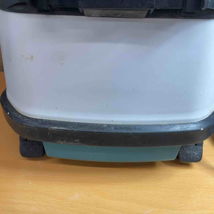 ★マキタ(makita) 集じん機 乾湿両用 483(P) 動作確認済み 本体のみ【越谷店】