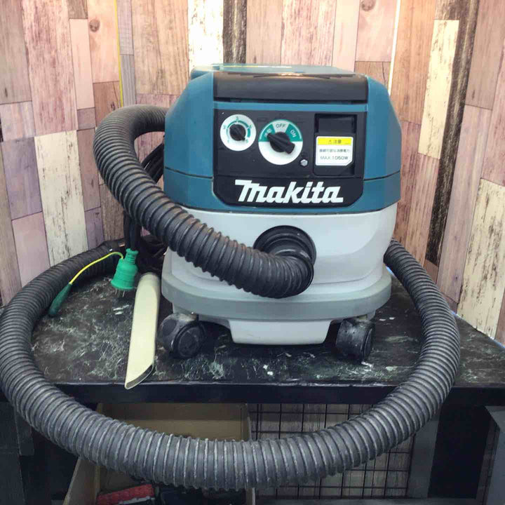 ★マキタ(makita) 集じん機 乾湿両用 VC0820【八潮店】