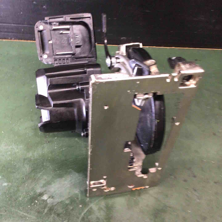 ★マキタ(makita) コードレス丸のこ HS631DZB【戸田店】