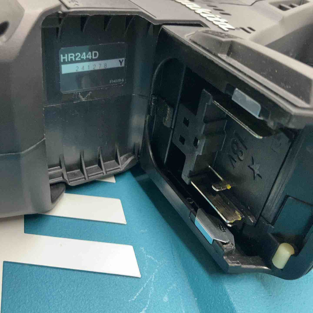 ★マキタ(makita)8Vコードレスハンマドリル HR244DRGXV 長期保管品の為中古扱い【戸田店】