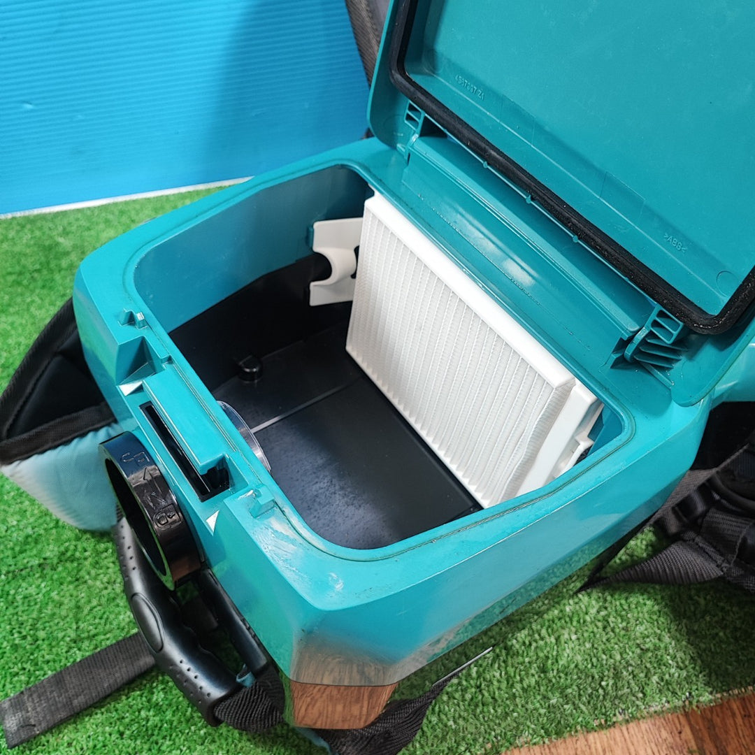 ☆マキタ(makita) コードレス背負い集じん機 VC260DZ【岩槻店】