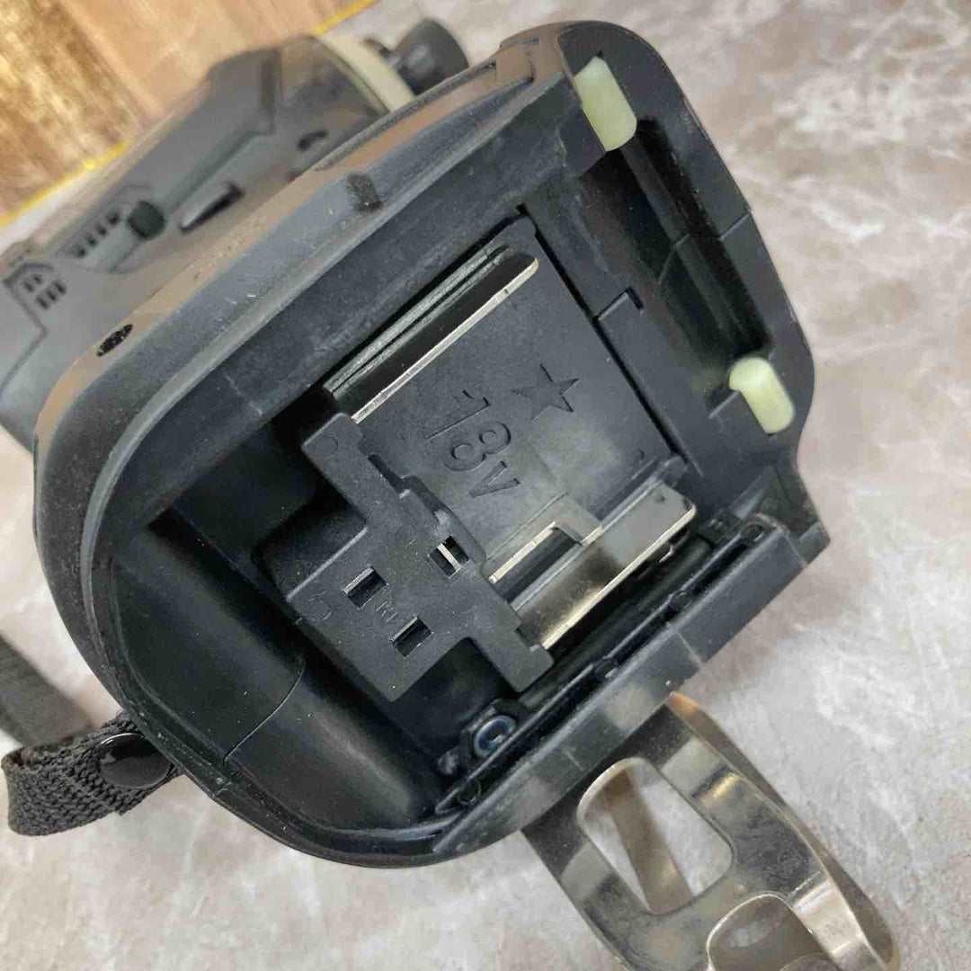 ★マキタ(makita) コードレスインパクトドライバー TD149DRFXB【八潮店】