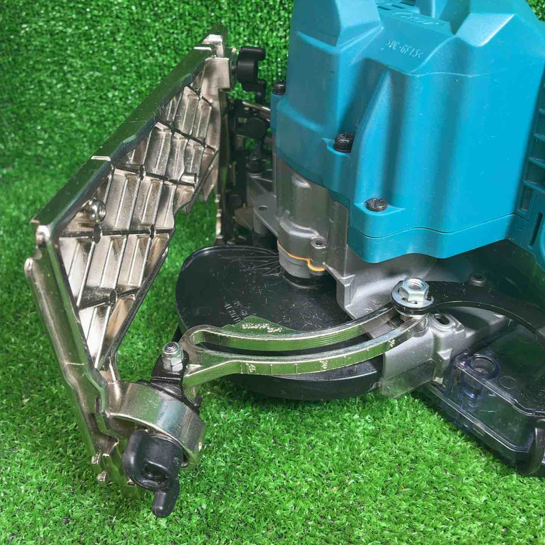 【中古品】マキタ(makita) コードレス防じんマルノコ KS002GZ【藤沢店】