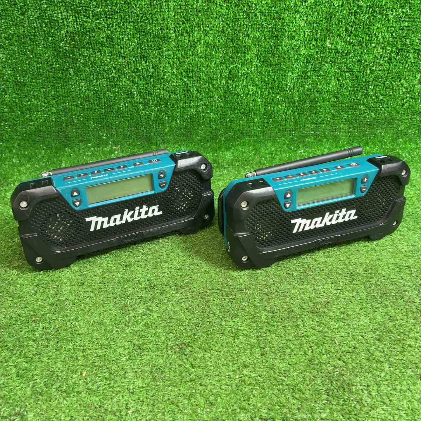 マキタ(makita) コードレスラジオ MR052 2台セット【藤沢店】 マキタ(makita) コードレスラジオ MR052 2台セット【藤沢店】 – アクト
