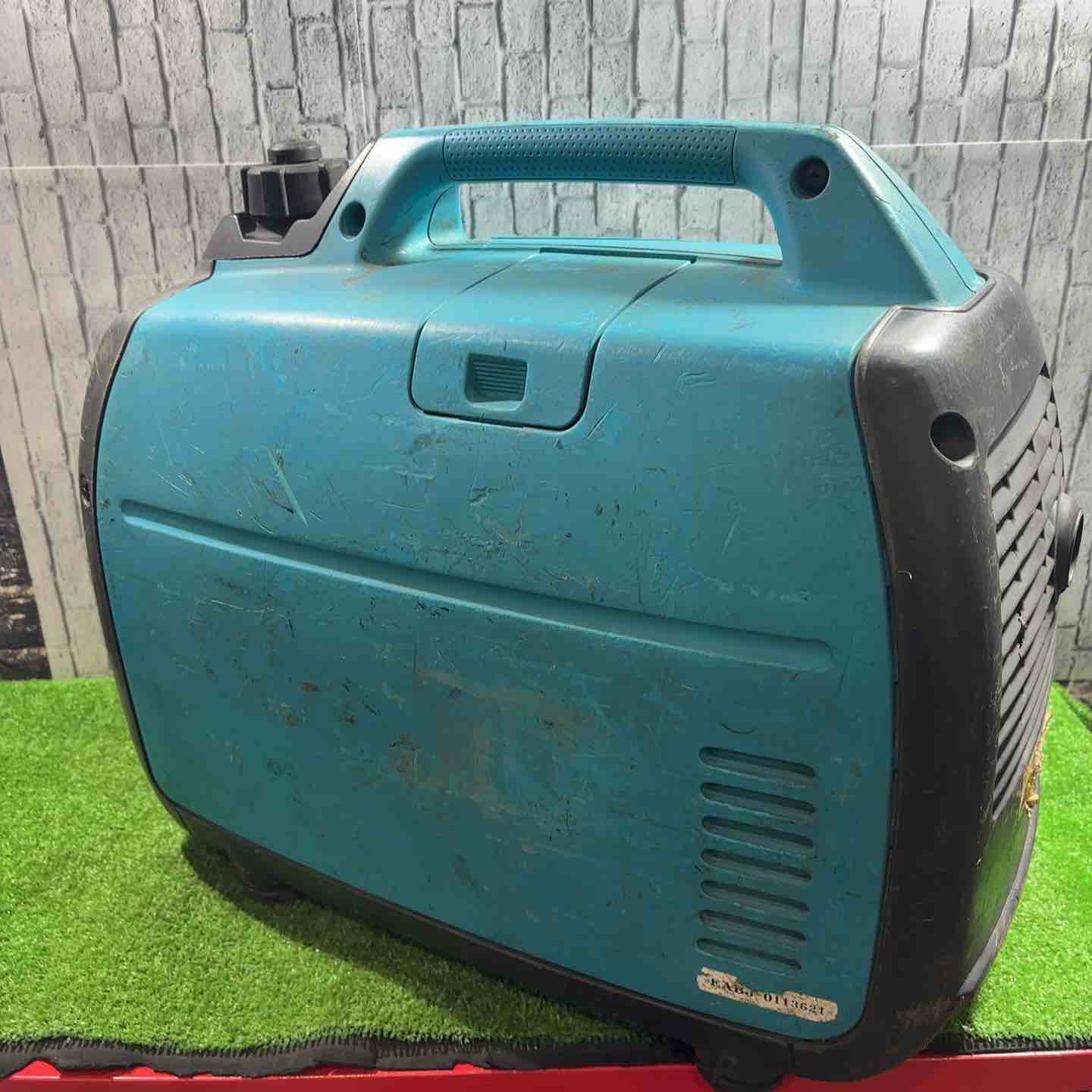 AIRMANインバーター発電機1600W ☆中古品☆北越工業 AIRMAN エアーマン インバータ発電機 HP1600SV 1.6