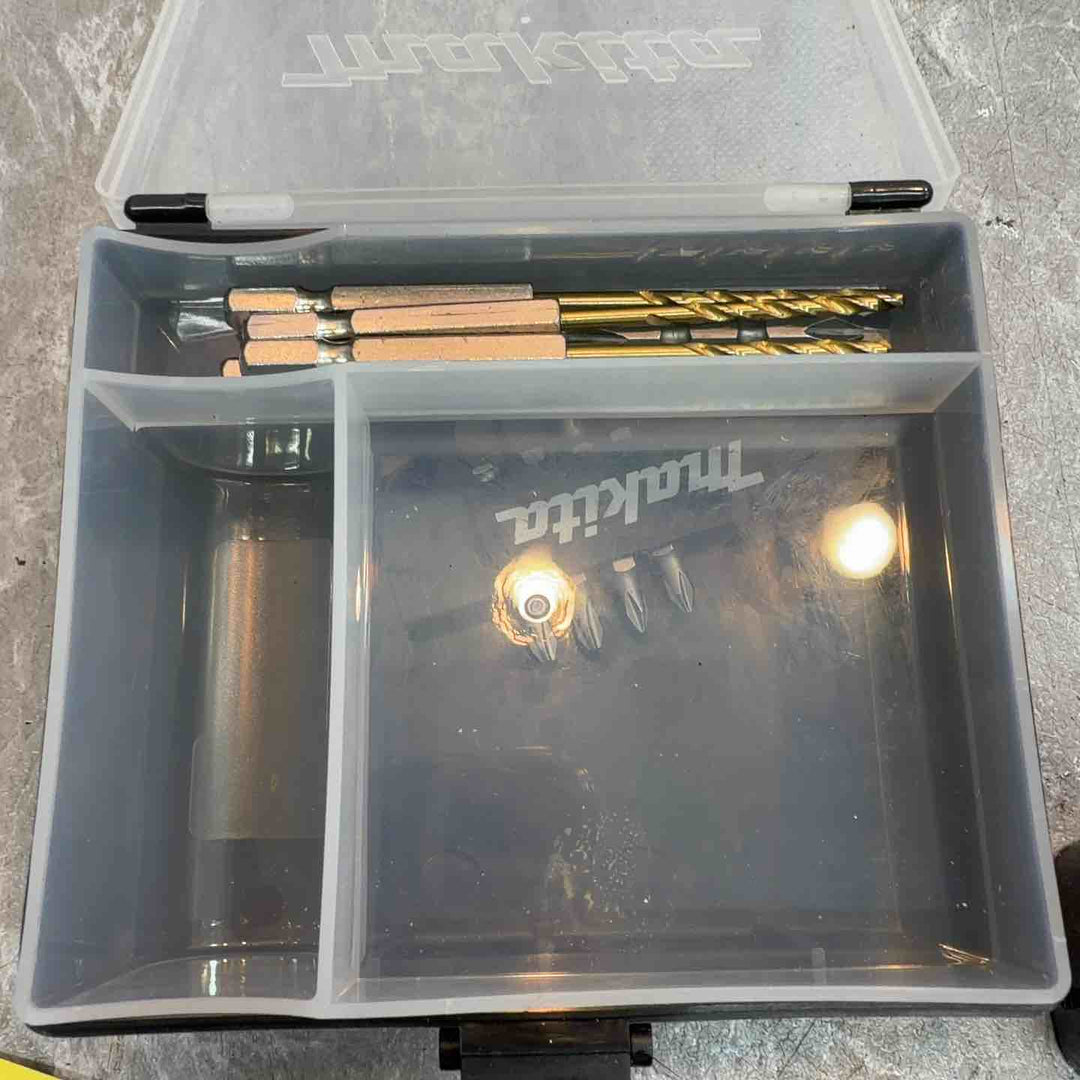 ★マキタ(makita) コードレスドリルドライバー DF012DSHXB【八潮店】