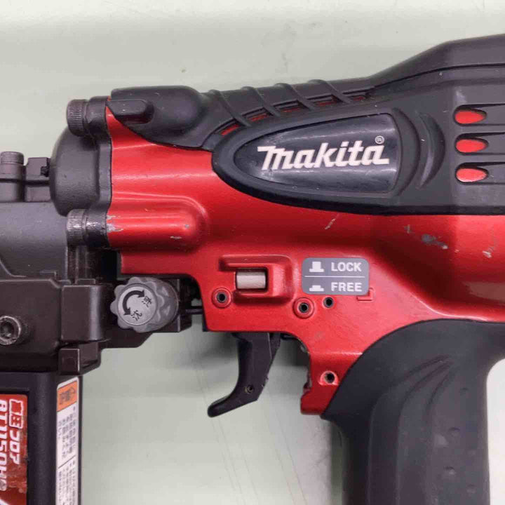 ★マキタ(makita) 高圧フロアタッカ AT1150HA【越谷店】