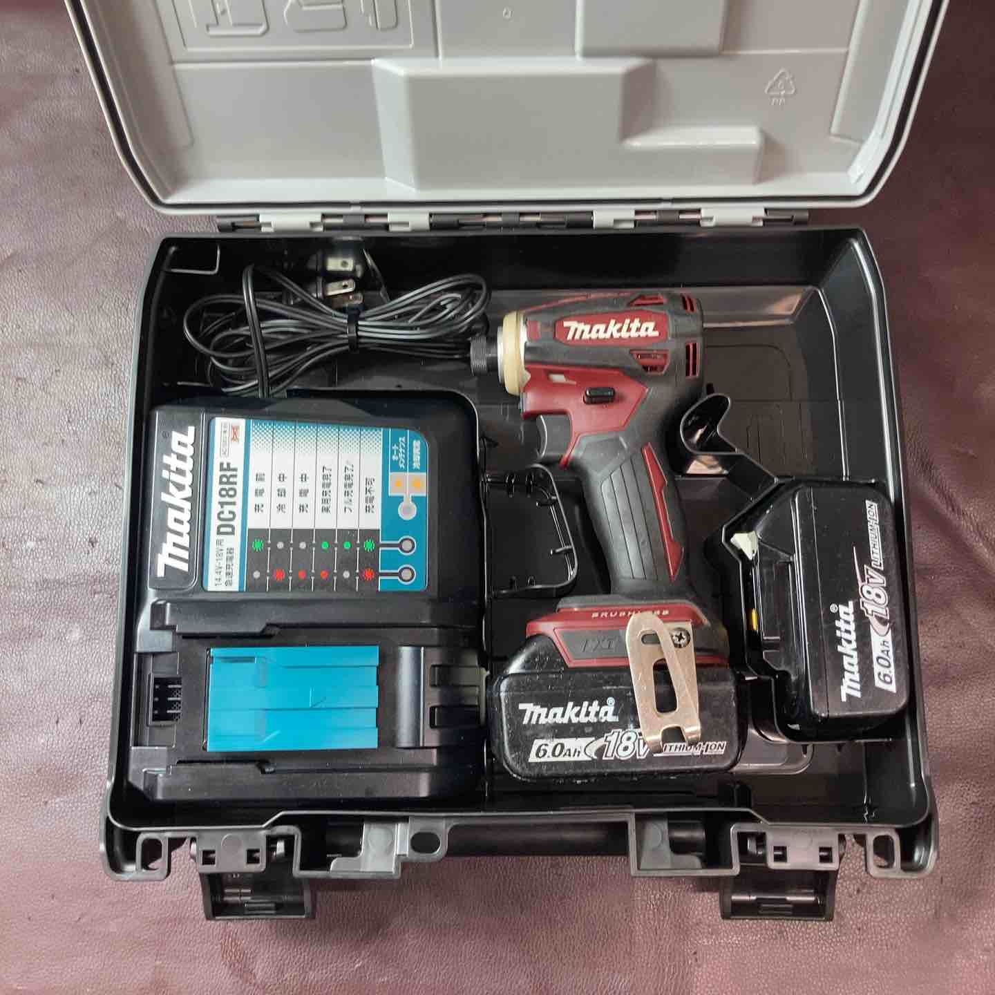 中古品】マキタ(makita) コードレスインパクトドライバー TD172DGXAR
