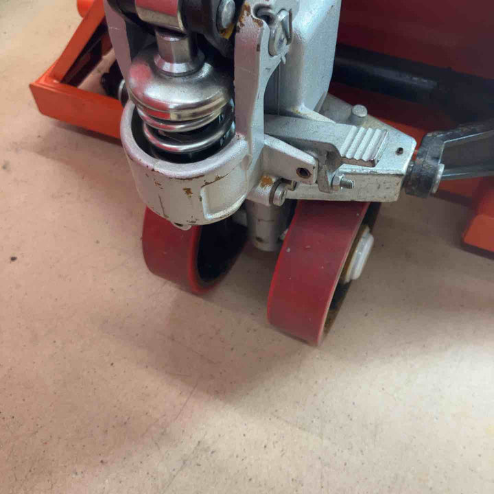 【中古品/店頭受取り限定】 ハンドリフト 2ｔ ハンドフォークリフト 【東大和店】