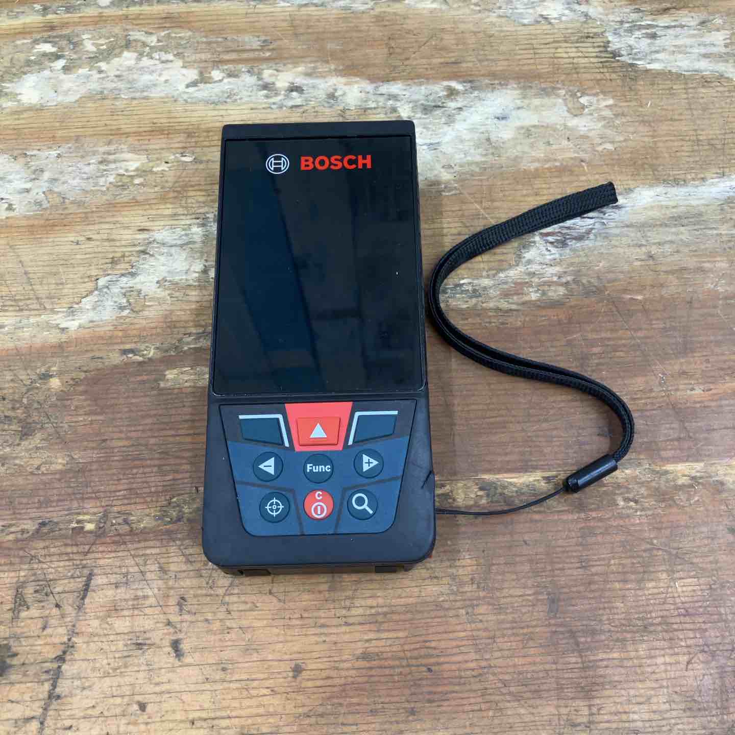 【完売商品】　ボッシュ　データ転送レーザー距離計　GLM150C【中古品】 中古品】◇BOSCH ボッシュ データ転送レーザー距離計 GLM150C ケース