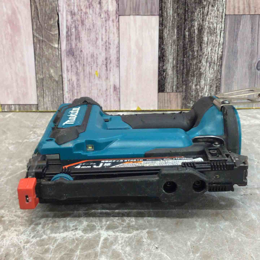 ★マキタ(makita) コードレスタッカー ST421DZK【八潮店】