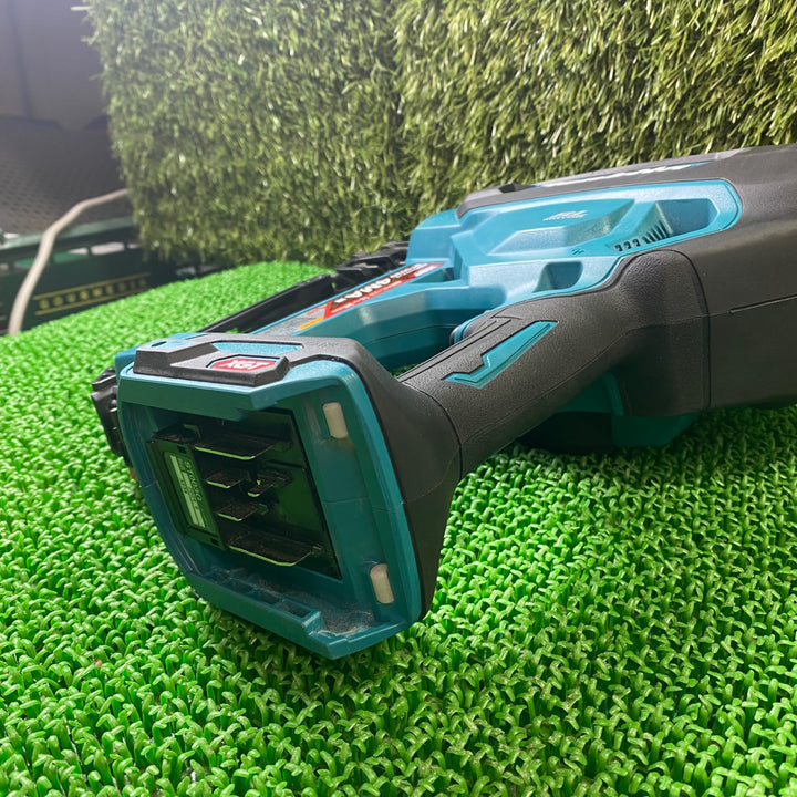 マキタ(makita) コードレスフロアタッカ ST003GZ【川口店】