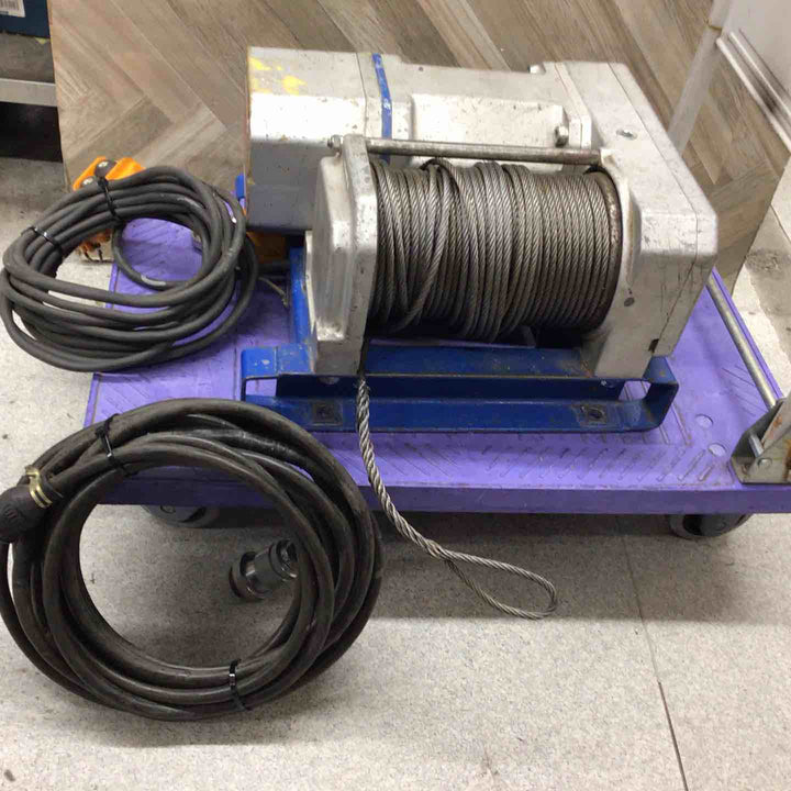 【店頭受取り限定】富士製作所 SX203 100V シルバーウインチ 電動ウインチ 最大荷重300kg【八潮店】