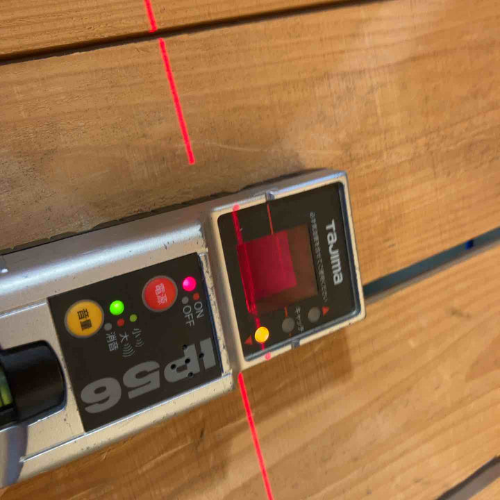 【中古品】タジマ(Tajima) フルラインレーザー墨出し器 GT8ZS-I 矩十字・横全周 GT8ZS-I【所沢店】